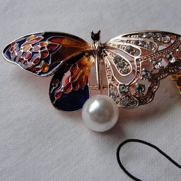 Betsey Johnson Other - FREE w Purchase Betsey Johnson Butterfly Necklace